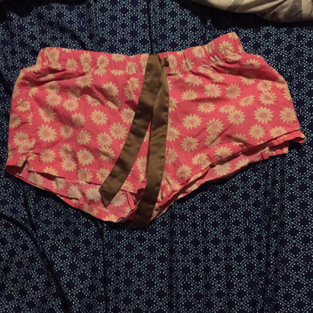 Cute pink sleep shorts with daisys